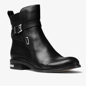 MICHAEL MICHAEL KORS
Arley Leather Ankle Boot Size 6.5